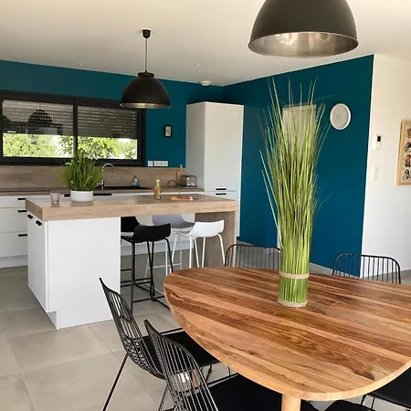 Дом отдыха Villa In Sainte Valiere With Private Pool, Cleaning Included *