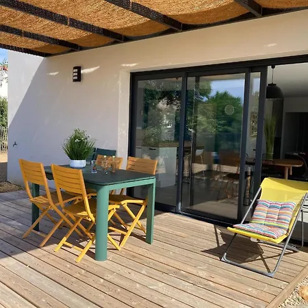 Дом отдыха Villa In Sainte Valiere With Private Pool, Cleaning Included